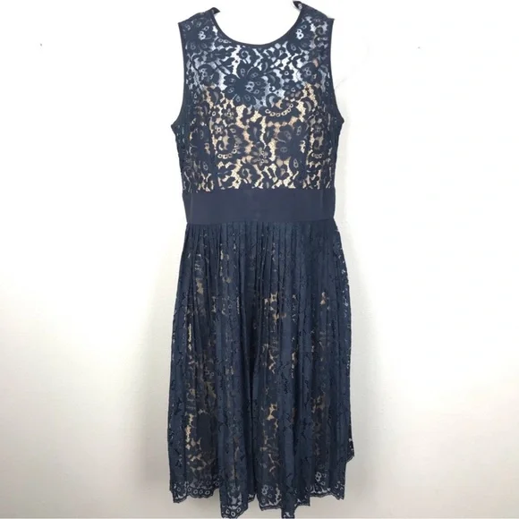 NWOT Eliza J Navy Lace Dress with Pleated Skirt Size 6 - Picture 2 of 8